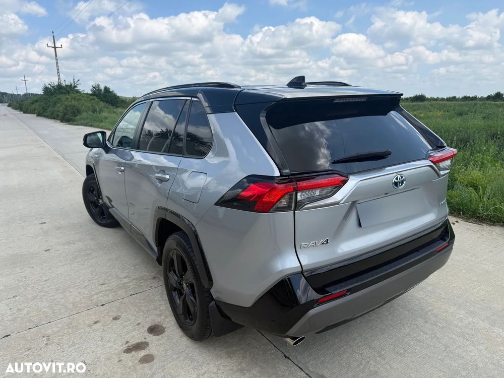 Toyota RAV4 - 3