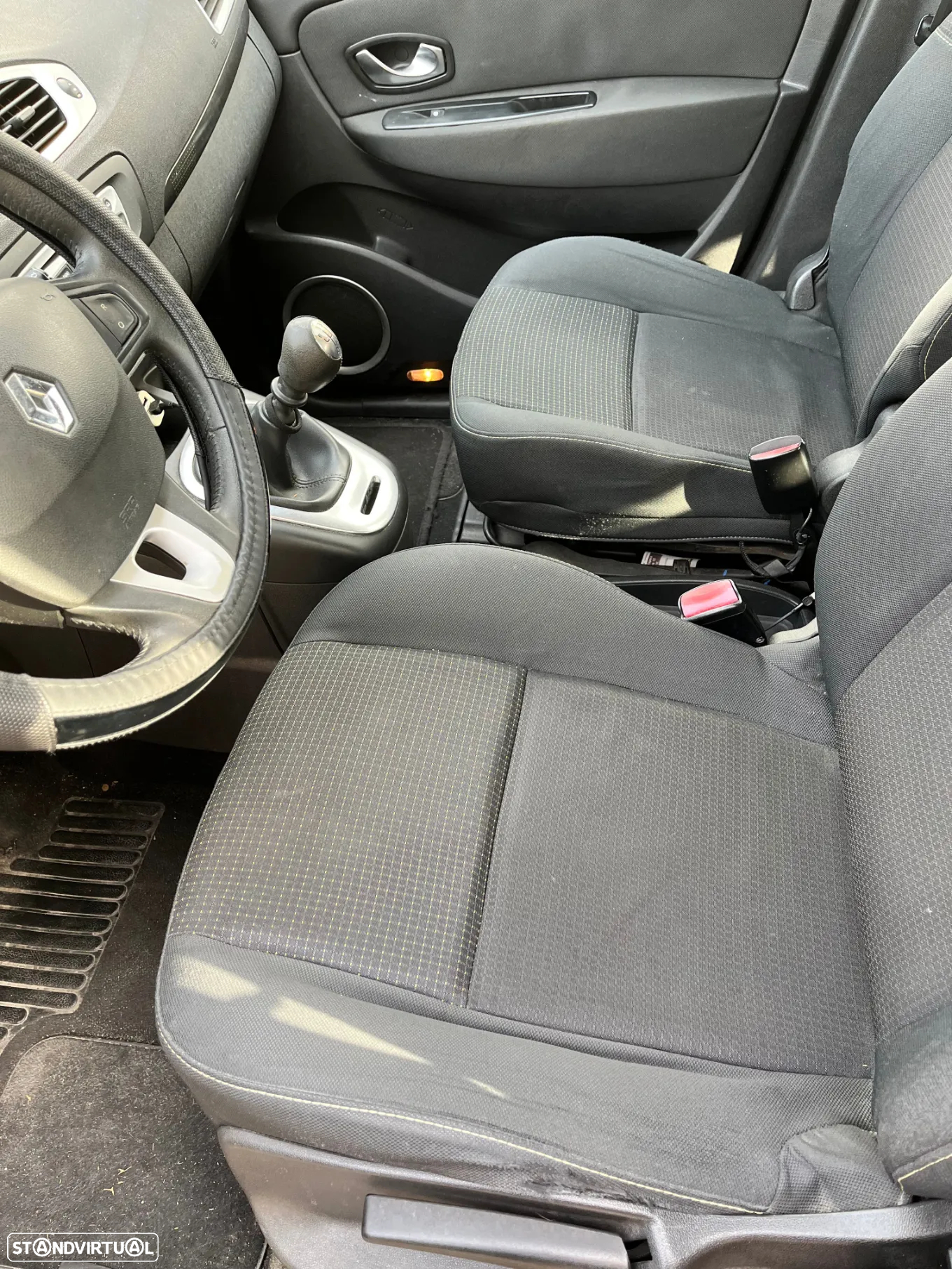 Renault Scénic 1.5 dCi Dynamique - 8
