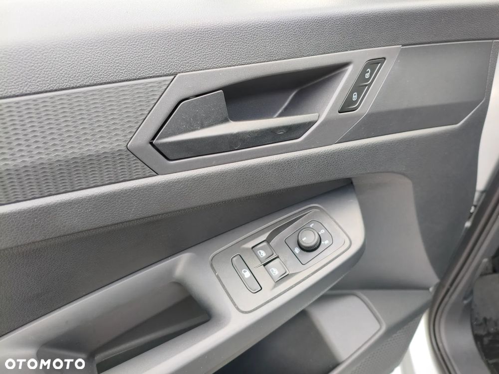 Ford Transit Connect L2 - 21