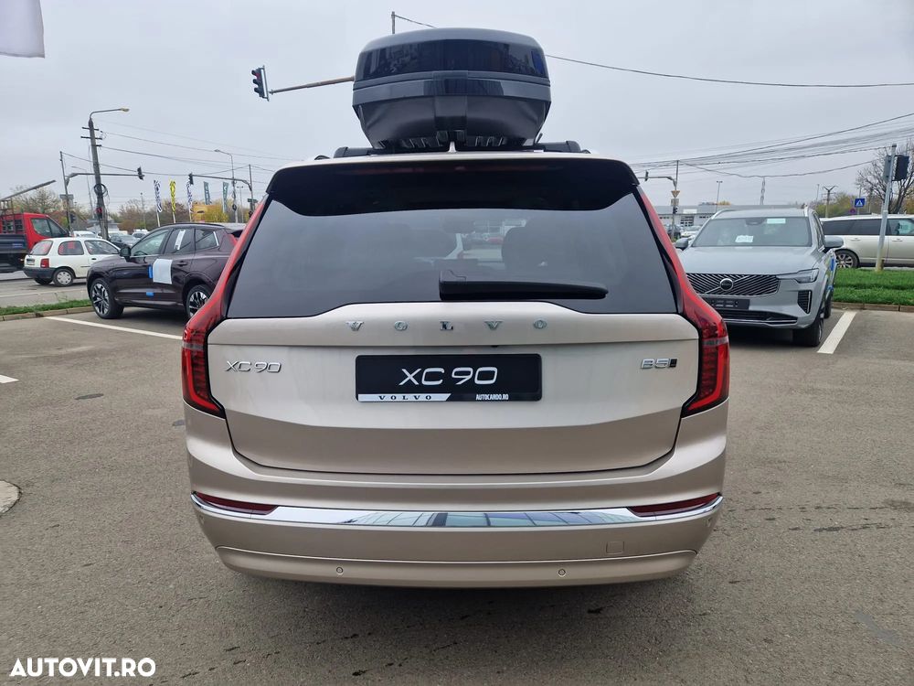 Volvo XC 90 B5 AWD MHEV Ultra Bright - 8
