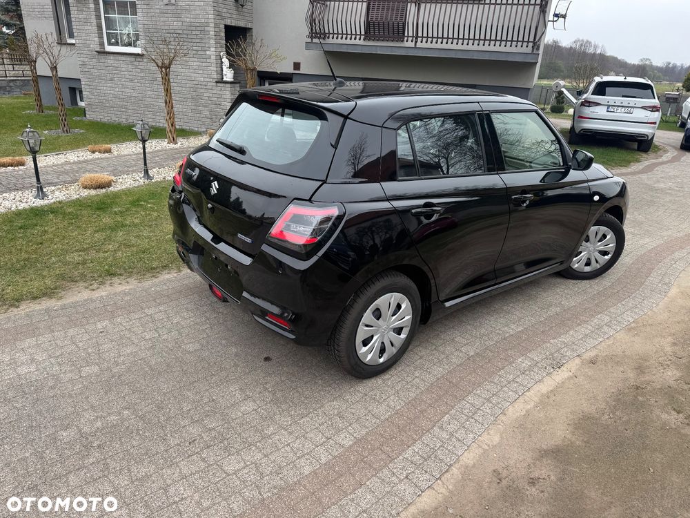 Suzuki Swift 1.2 Dualjet Hybrid MT Club - 9