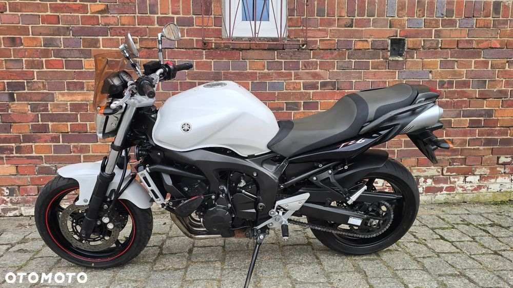 Yamaha FZ6 - 1