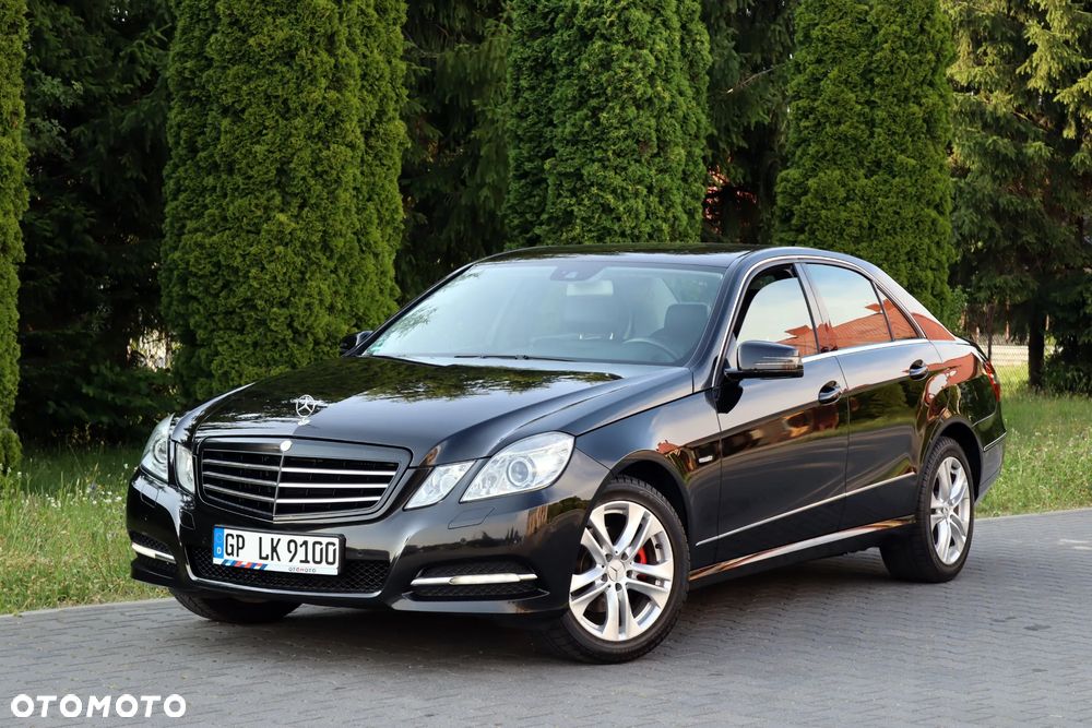 Mercedes-Benz Klasa E 200 CGI BlueEffICIENCY Avantgarde - 2