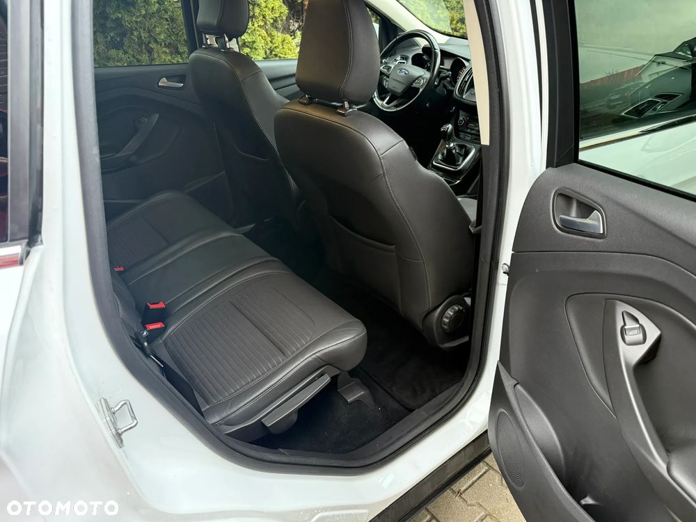 Ford Kuga 2.0 TDCi 4x2 Titanium - 26