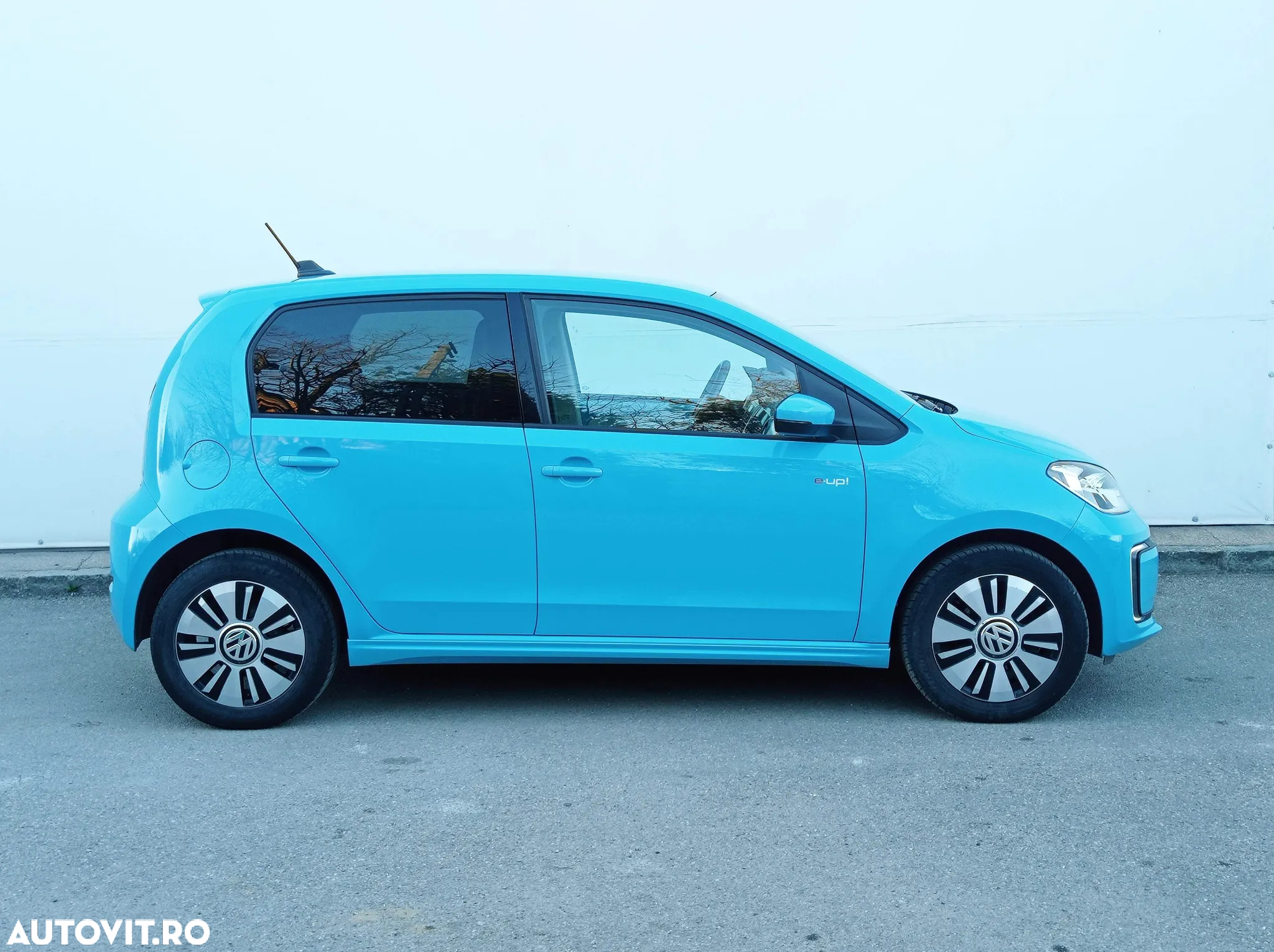 Volkswagen up! e-up! - 4