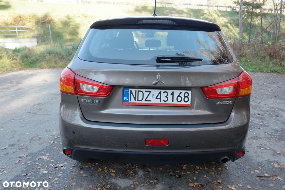 Mitsubishi ASX - 8