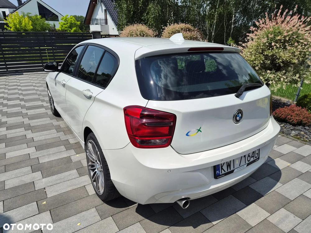 BMW Seria 1 116d Sport Line - 10