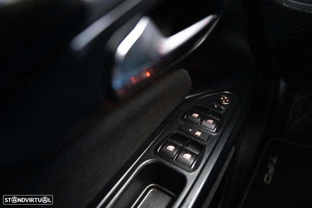 Fiat Tipo Station Wagon 1.3 M-Jet Lounge - 18