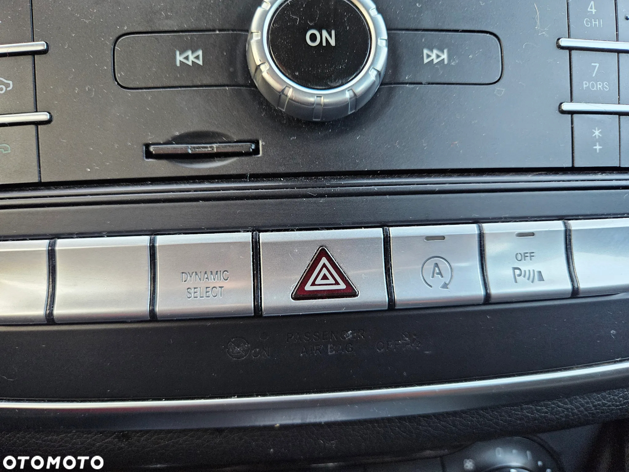 Mercedes-Benz CLA 180 7G-DCT Urban - 33