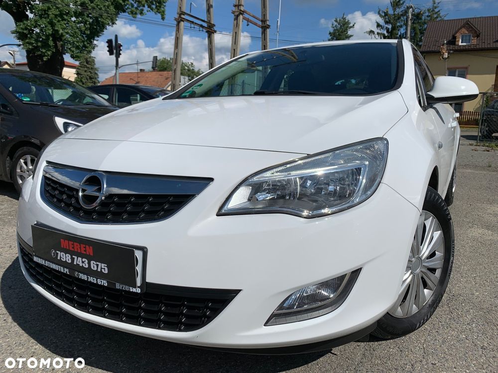 Opel Astra 1.4 150 Jahre - 1
