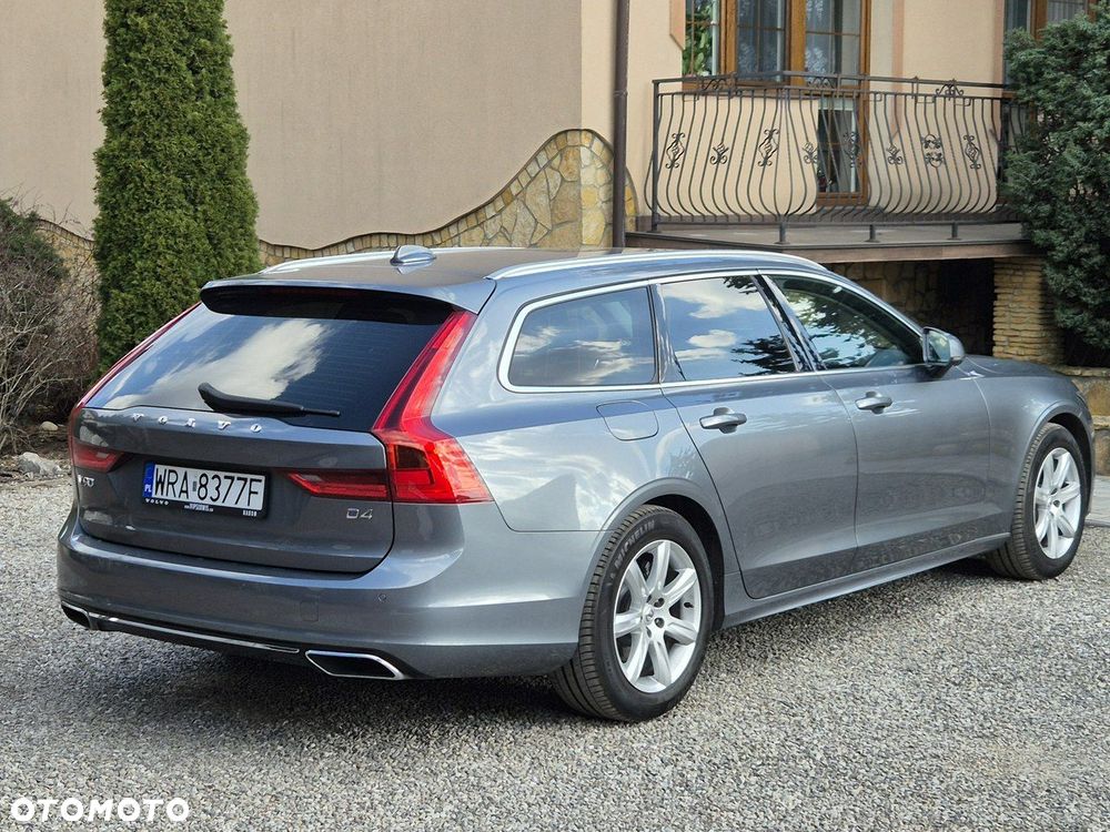 Volvo V90 - 8