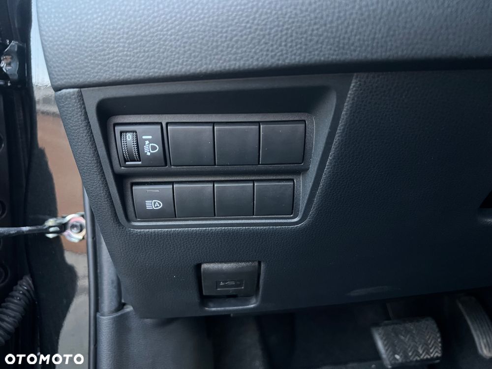 Toyota Yaris 1.5 VVT-i Elegant - 24