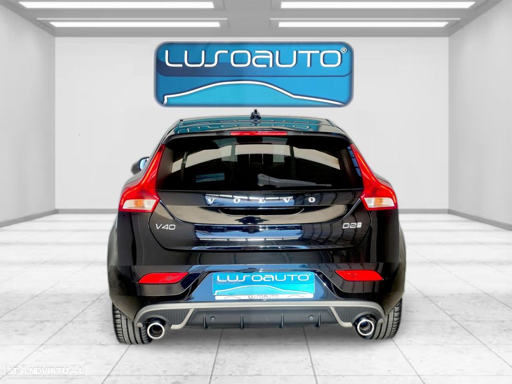 Volvo V40 2.0 D2 R-Design - 6