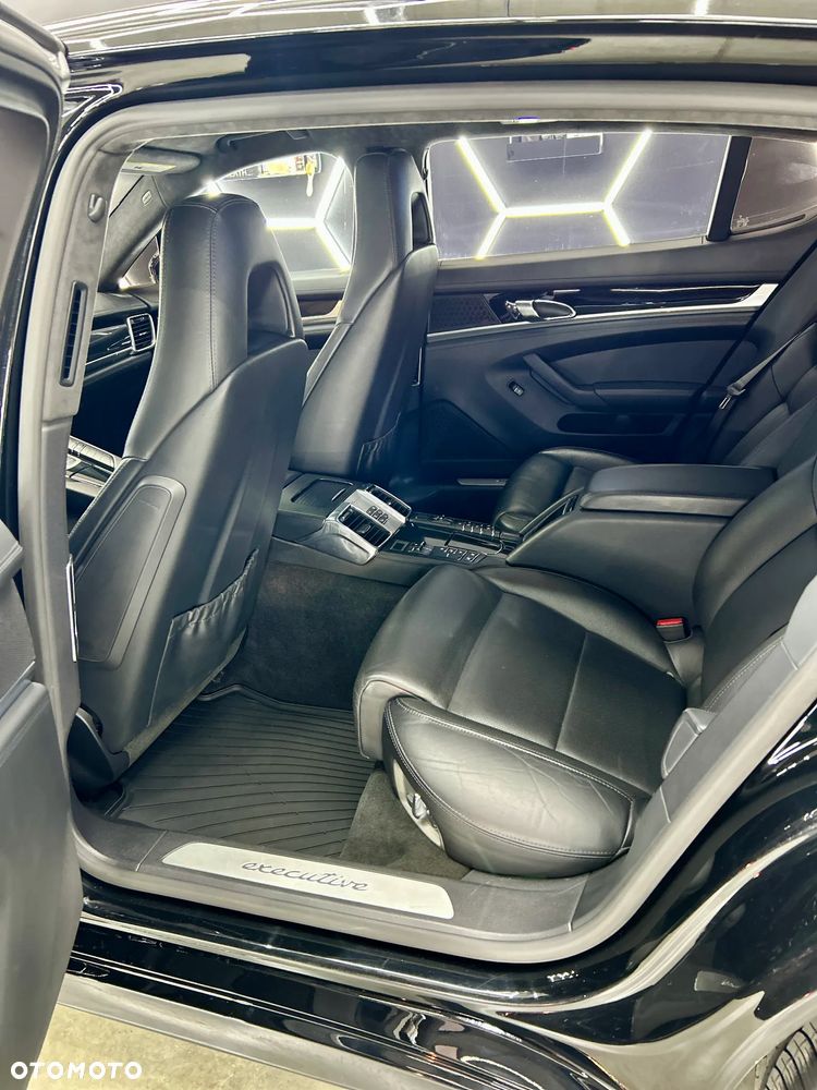 Porsche Panamera 4S Executive PDK - 16