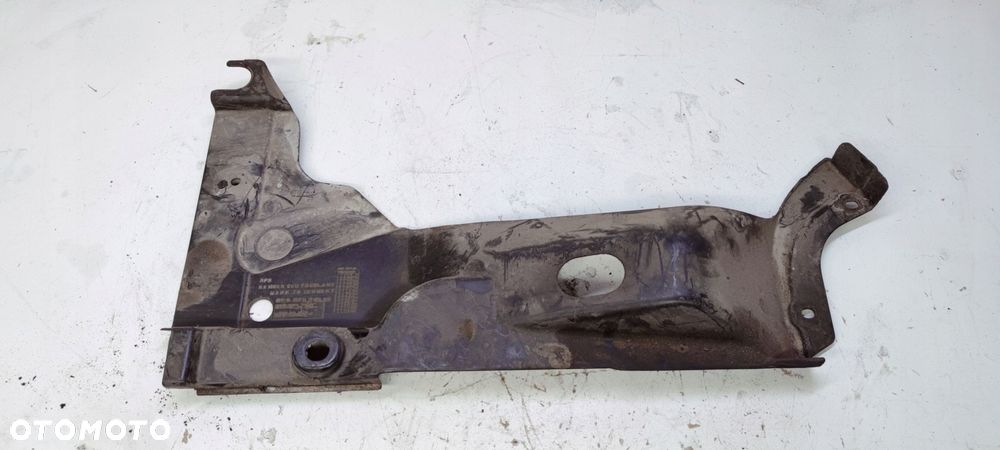 OSŁONA PODWOZIA LEWY TYŁ AUDI A4 B7 8H0825215C - 1