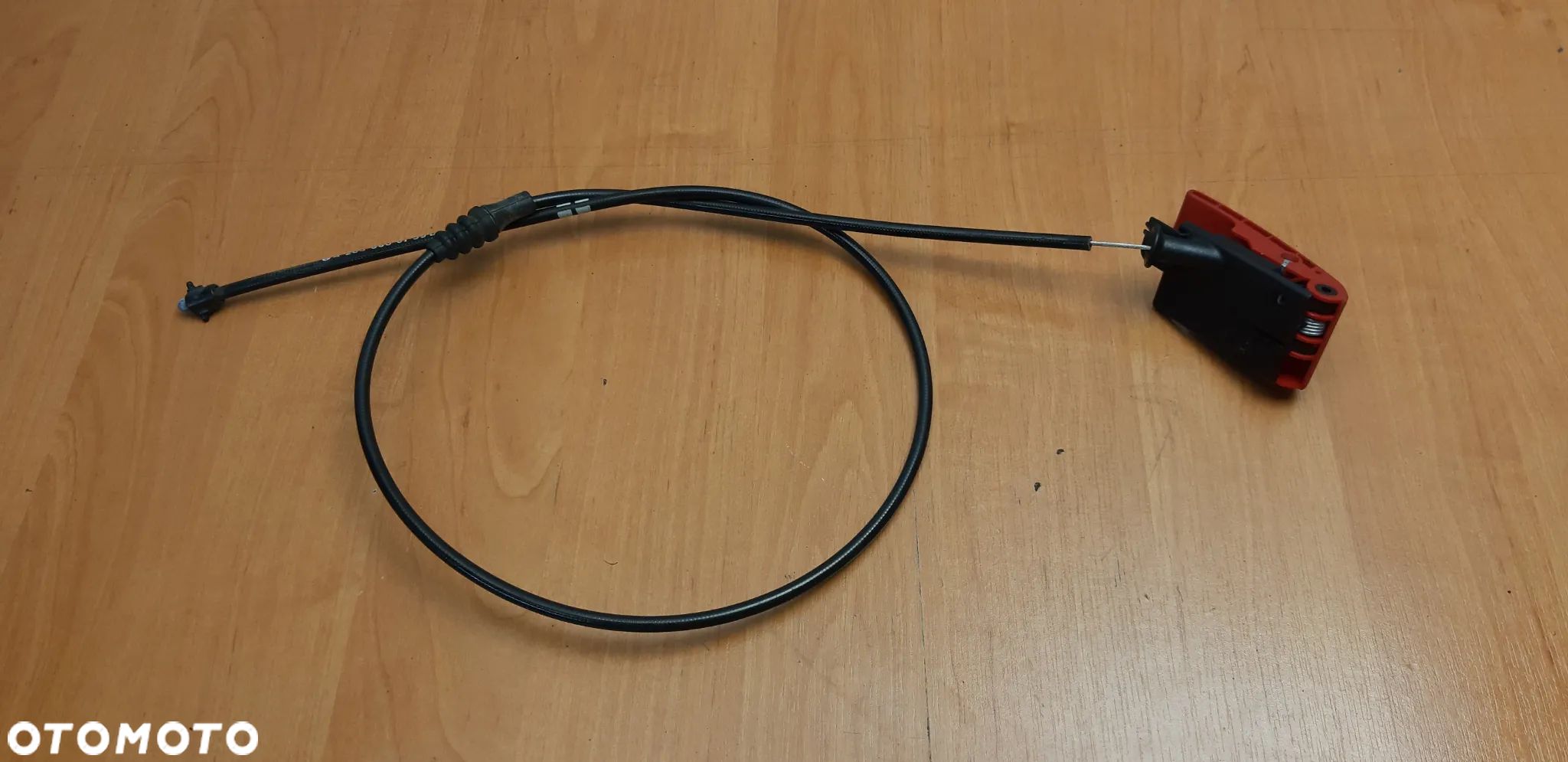 Linka cięgno rączka otwierania maski A2058800159 Mercedes W213 Kombi 2018r. 2.0d - 1
