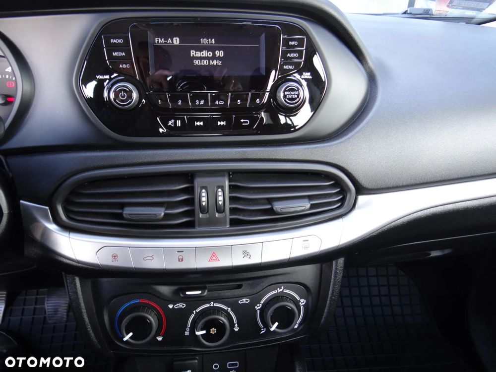 Fiat Tipo 1.4 16V - 13