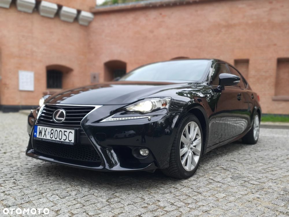 Lexus IS 200t Elite - 23