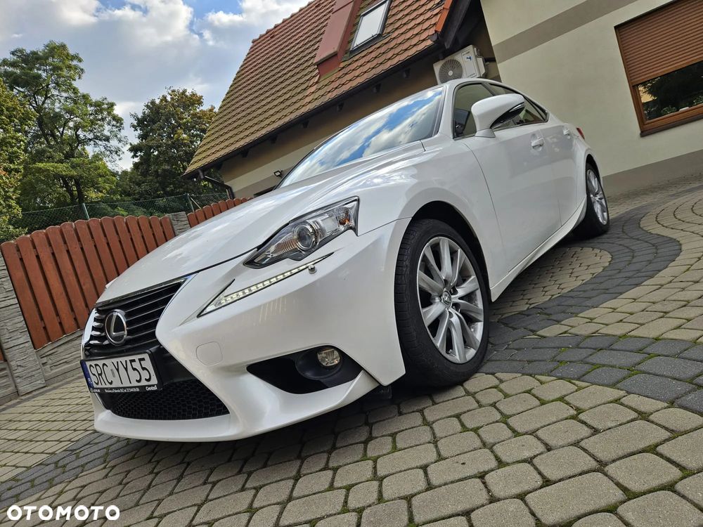 Lexus IS 200t Elite - 5