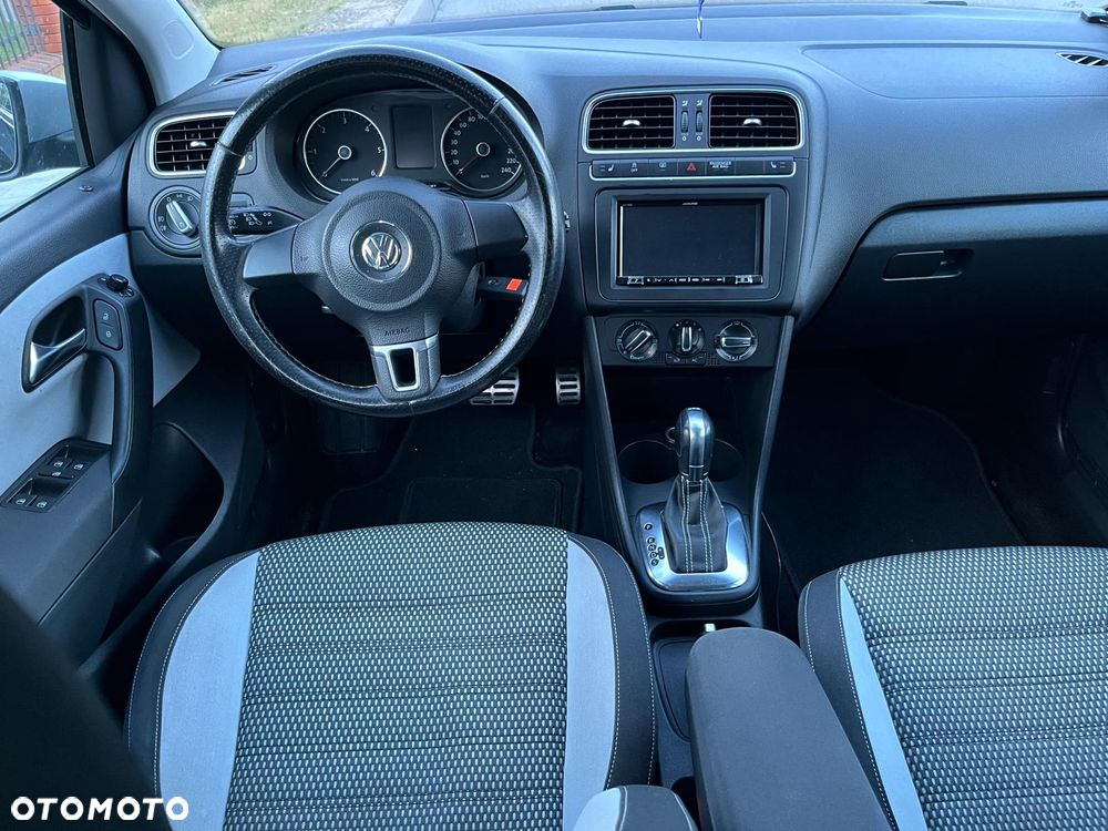 Volkswagen Polo Cross - 15