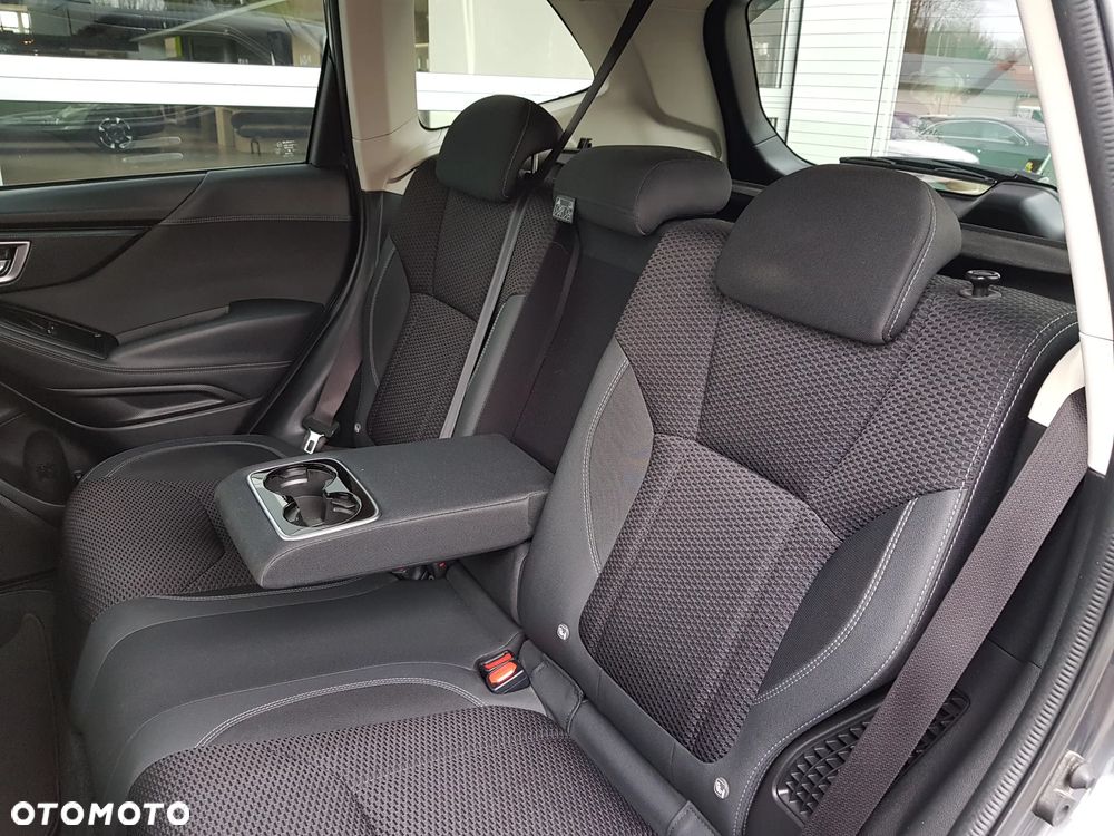 Subaru Forester 2.0i-L Active (EyeSight) Lineartronic - 21