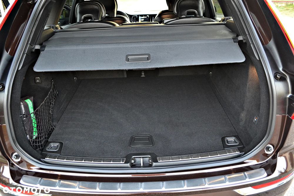 Volvo XC 60 B4 D AWD Geartronic Inscription - 28