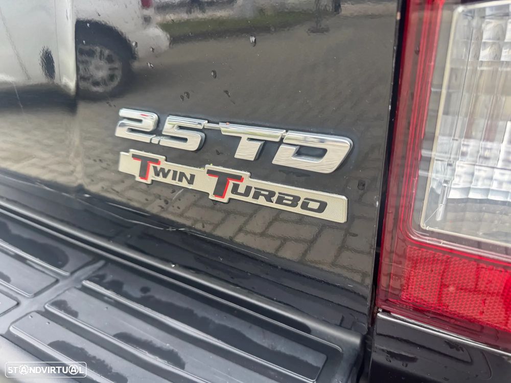 Isuzu D-Max 4x4 Cabine Dupla Custom - 14