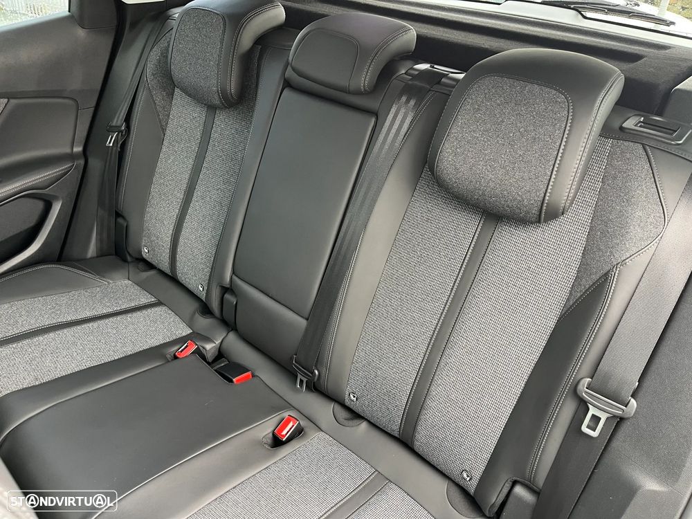 Peugeot 3008 1.2 PureTech Allure EAT6 - 10