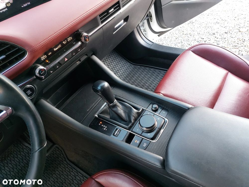 Mazda 3 2.0 mHEV AWD Enso - 25