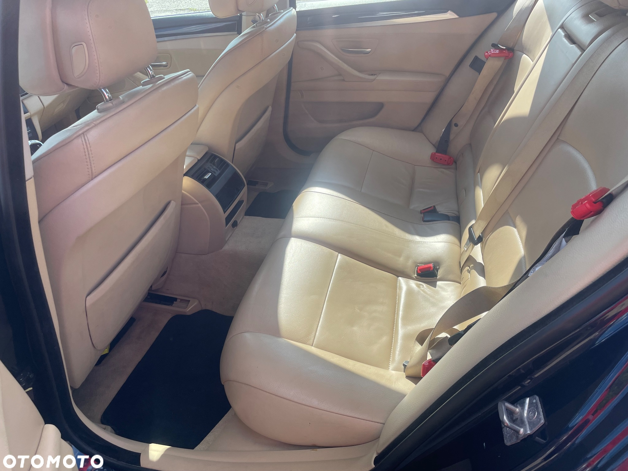 BMW Seria 5 520i Touring - 12