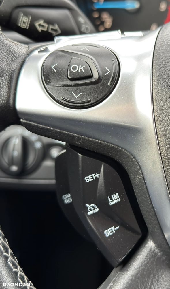 Ford Kuga 2.0 TDCi 4x4 Titanium - 20