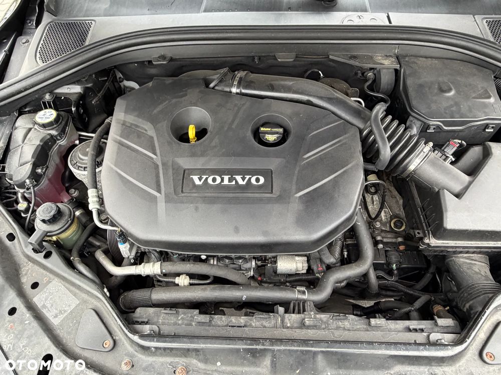 Volvo XC 60 T5 R-Design Summum - 15