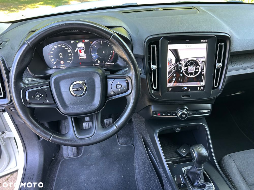 Volvo XC 40 D3 Momentum - 22