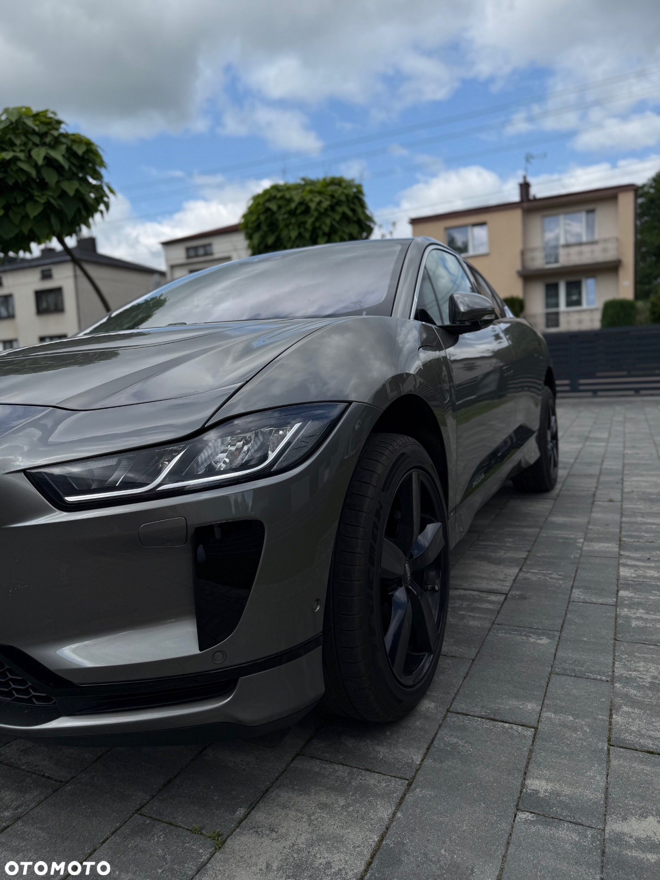 Jaguar I-Pace EV400 90kWh AWD R-Dynamic HSE - 36