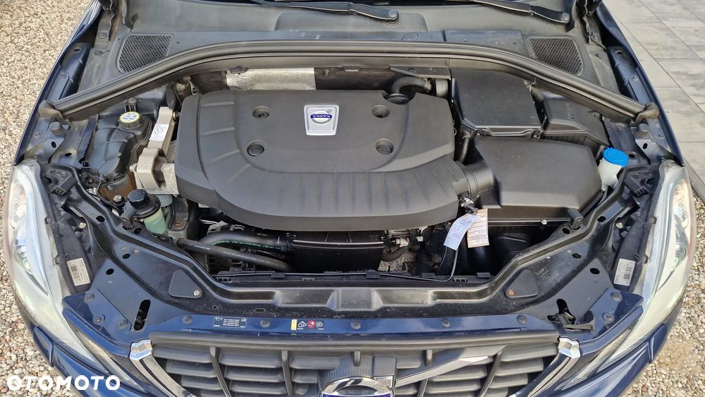 Volvo XC 60 D4 Geartronic Momentum - 34