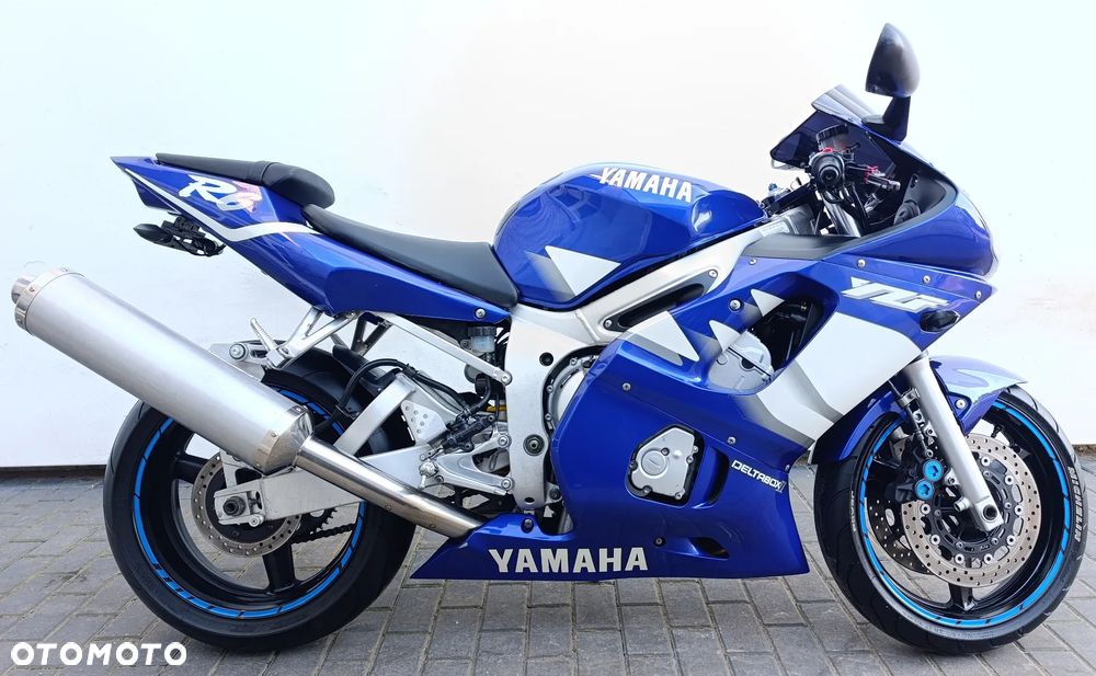 Yamaha R6 - 7