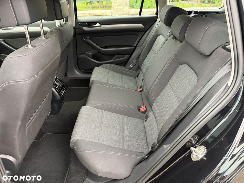 Volkswagen Passat 1.5 TSI EVO Comfortline DSG - 27