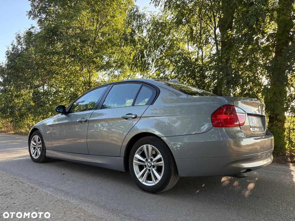 BMW Seria 3 320d - 5
