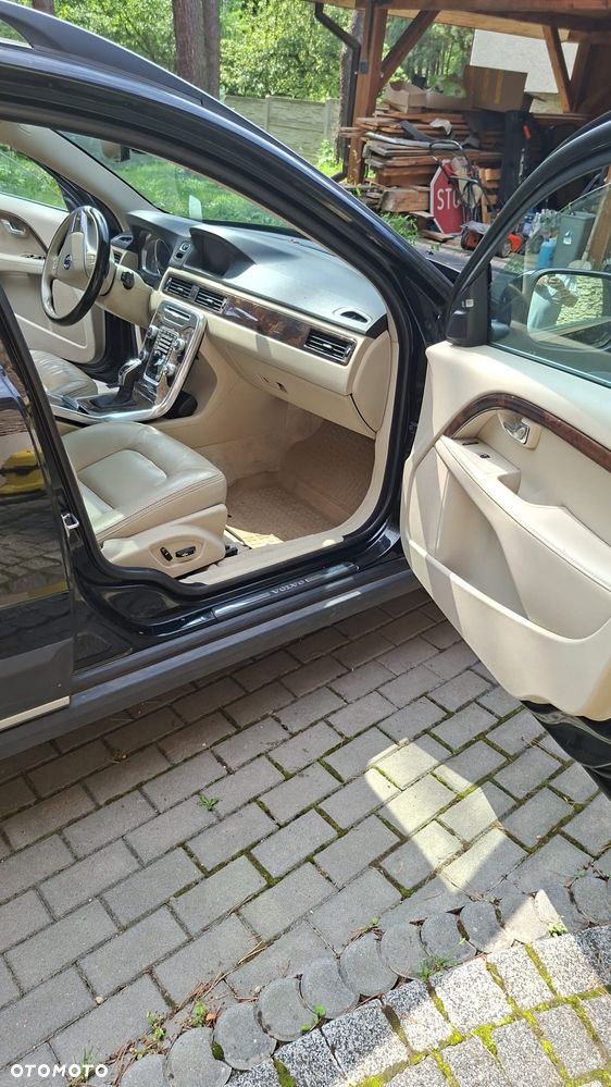 Volvo XC 70 - 8