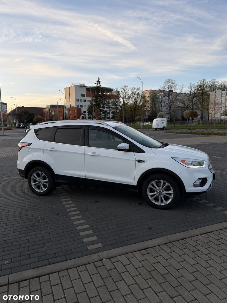 Ford Kuga - 2