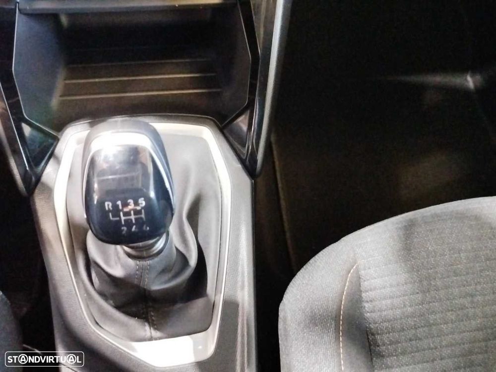 Peugeot 208 1.2 PureTech Active - 15