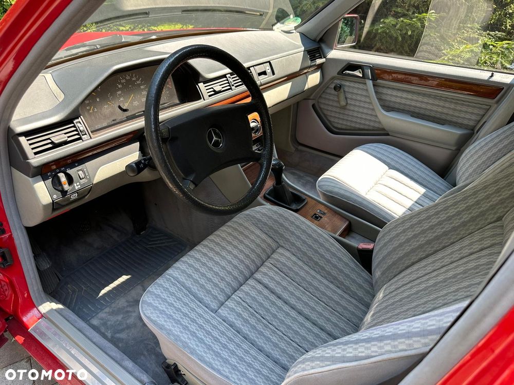 Mercedes-Benz W124 (1984-1993) - 8