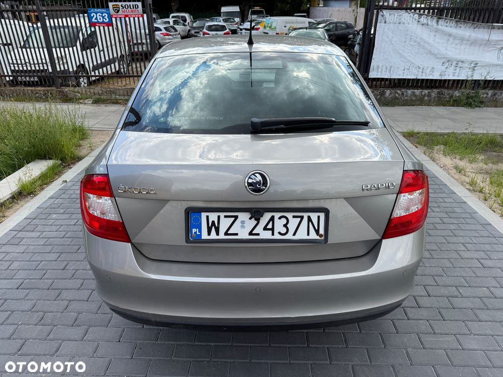 Skoda RAPID 1.2 TSI Ambition Max - 6