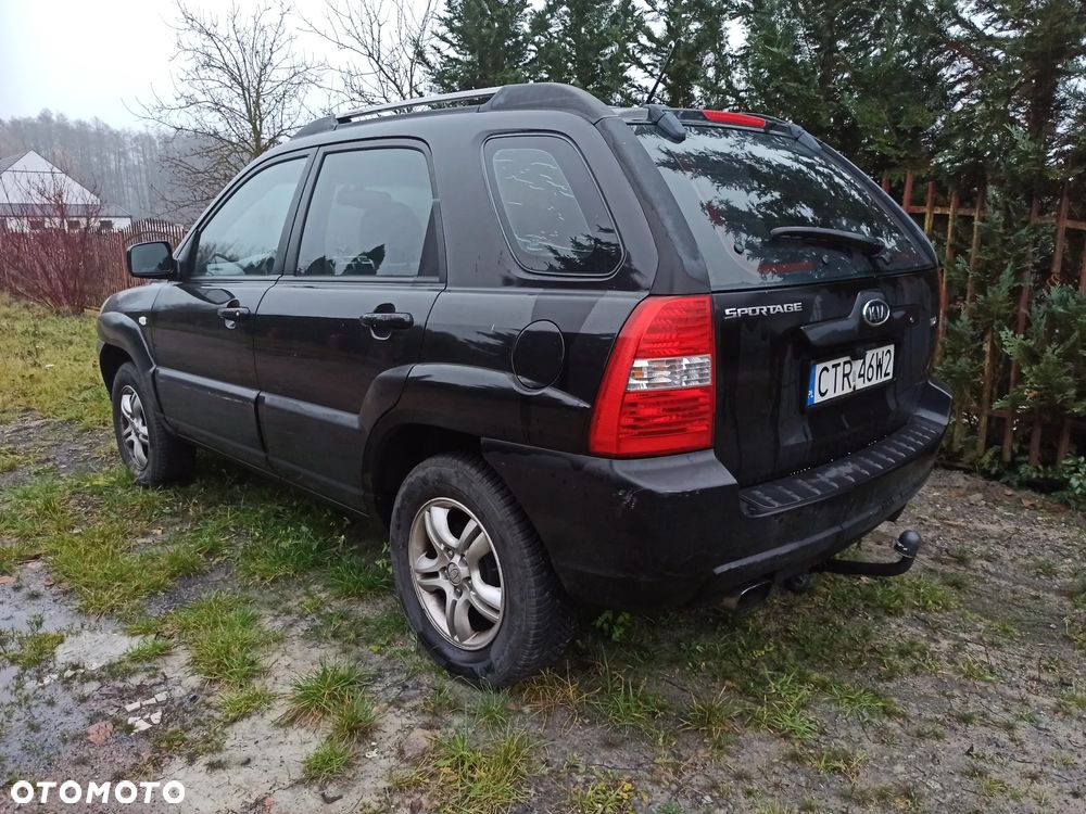 Kia Sportage 2.0 CRDi Tour - 3