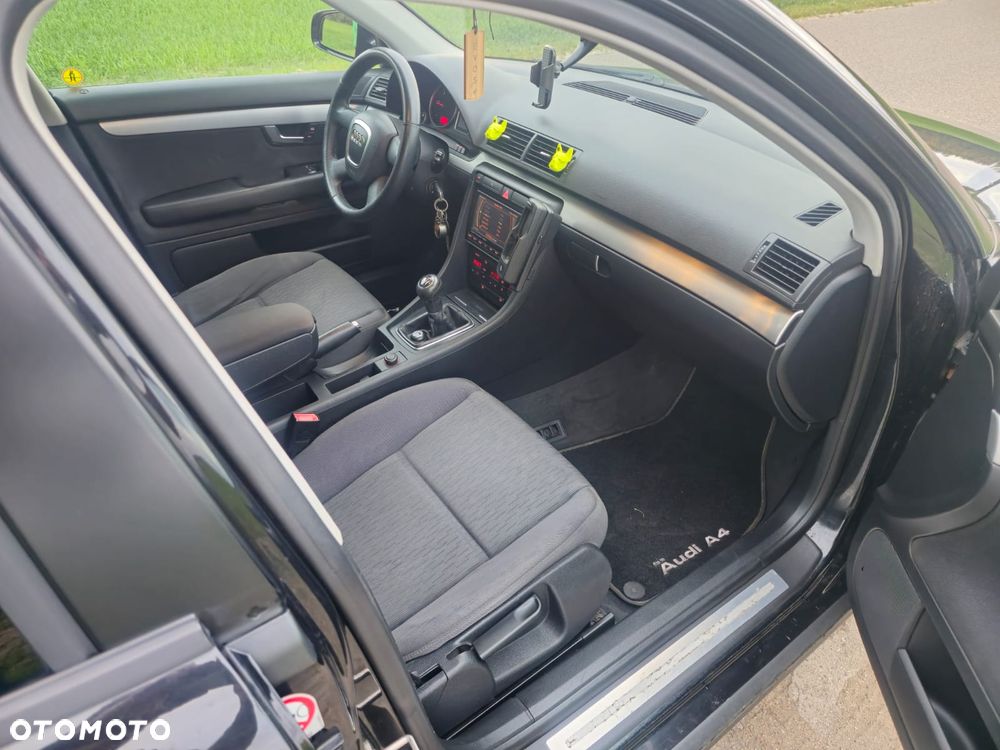 Audi A4 Avant - 8