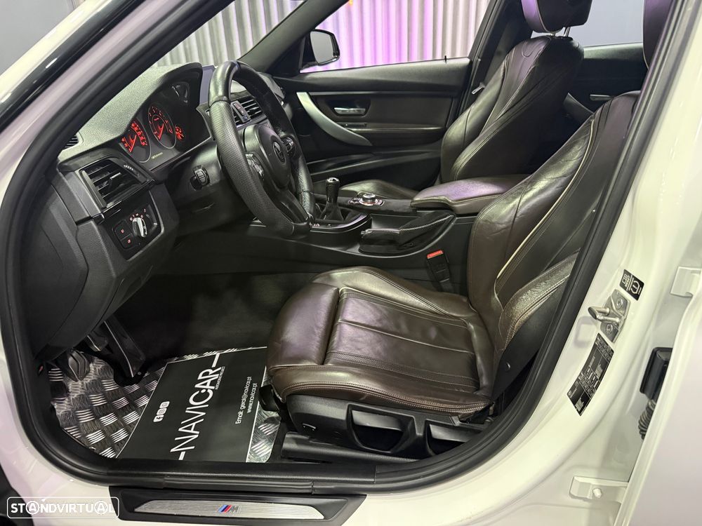 BMW 320 d Pack M - 8