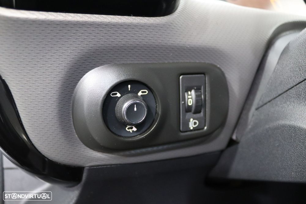 Citroën C4 Cactus 1.2 PureTech Shine EAT6 - 11