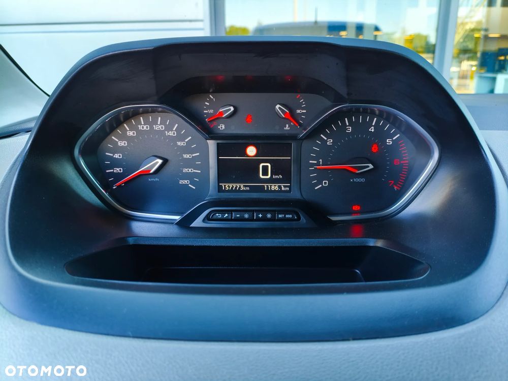 Peugeot Rifter 1.5 BlueHDI Active Pack S&S - 9