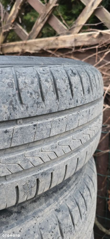 Kia Venga 1.4 L - 24