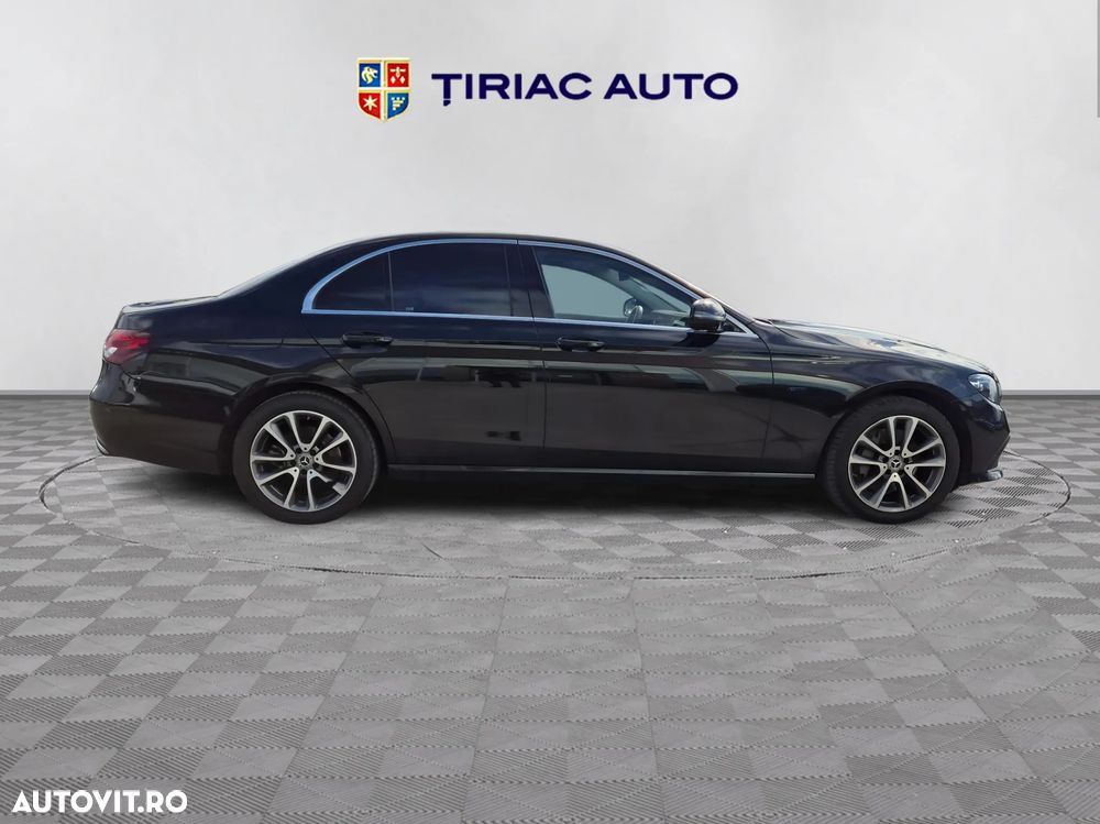 Mercedes-Benz E 300 - 6